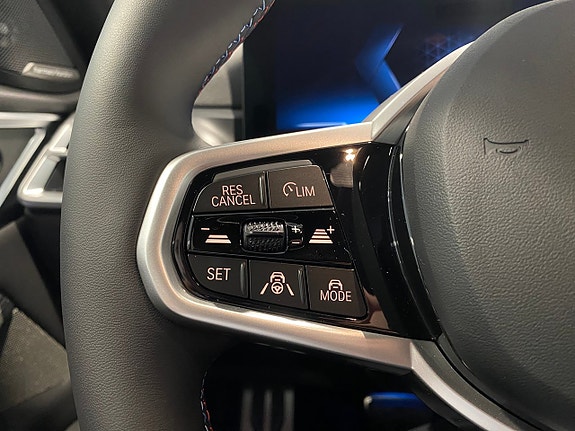 BMW i4 6 of 16