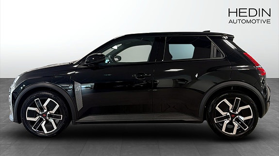 Renault 5 E-Tech 6 of 9