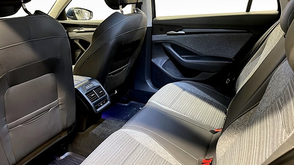 Skoda Superb 11 of 22