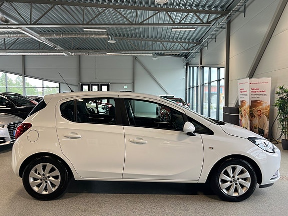 Opel Corsa 2 of 17