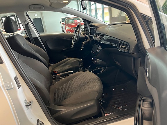 Opel Corsa 9 of 17