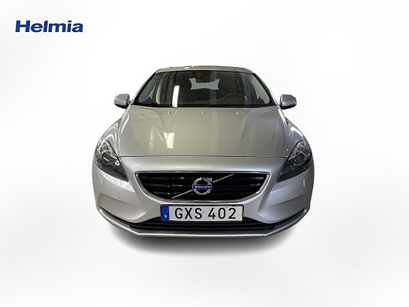 Volvo V40 8 of 17