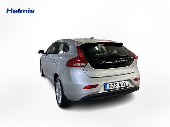 Volvo V40 3 of 17