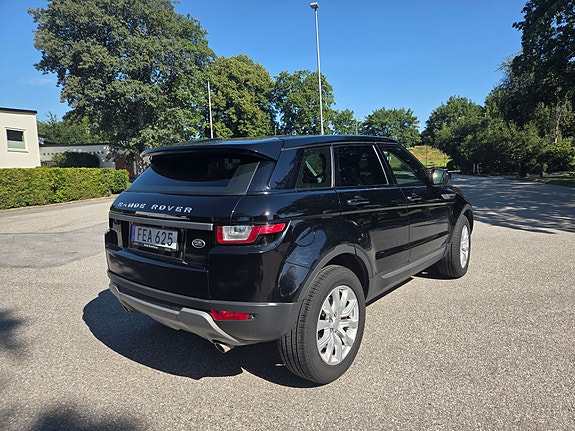 Land Rover Range Rover Evoque 4 of 8
