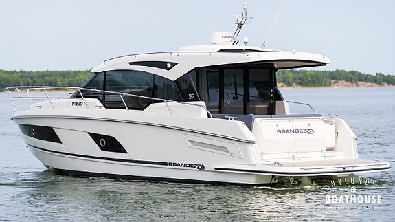 Grandezza 37 CA | 2x Volvo Penta D4-300 7 of 30