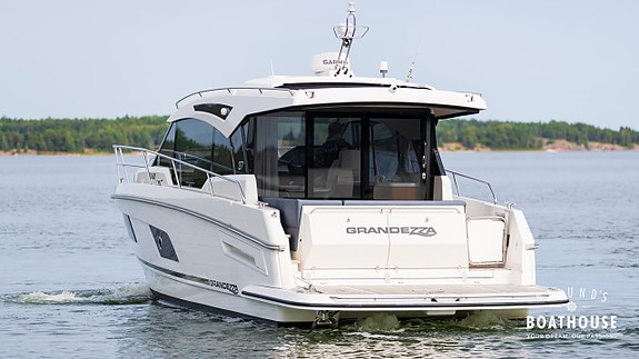 Grandezza 37 CA | 2x Volvo Penta D4-300 9 of 30
