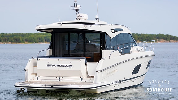 Grandezza 37 CA | 2x Volvo Penta D4-300 12 of 30