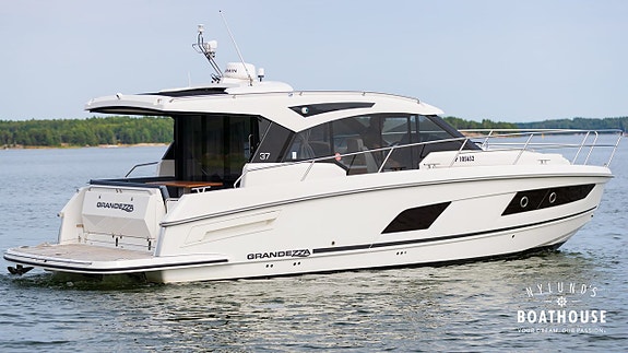 Grandezza 37 CA | 2x Volvo Penta D4-300 14 of 30