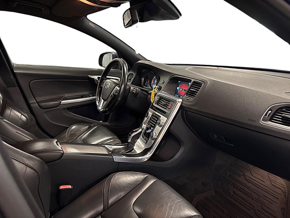 Volvo V60 8 of 19