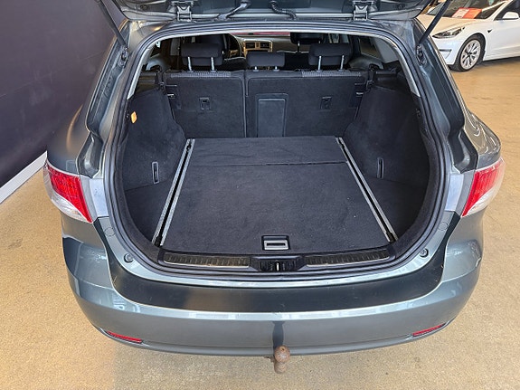 Toyota Avensis 11 of 14