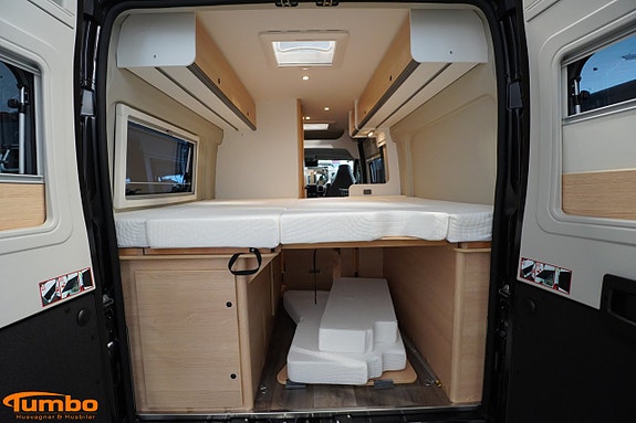 Sunlight Cliff 602 Adventure Van140hk Automat Svart Metallic 13 of 17