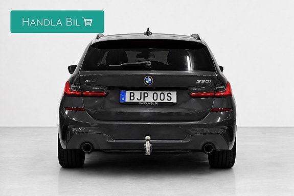 BMW 330i 6 of 23