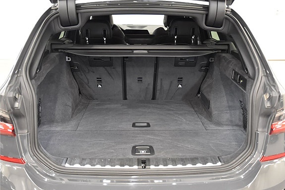 BMW 330i 23 of 23
