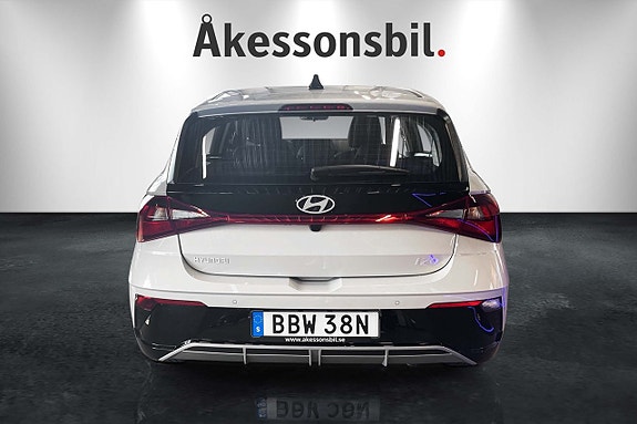 Hyundai i20 5 of 16