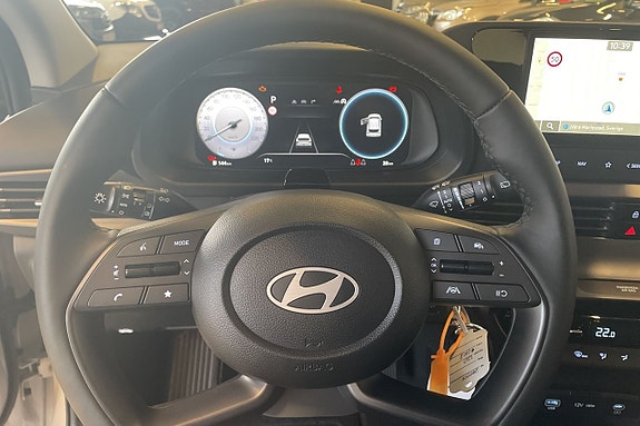 Hyundai i20 10 of 16