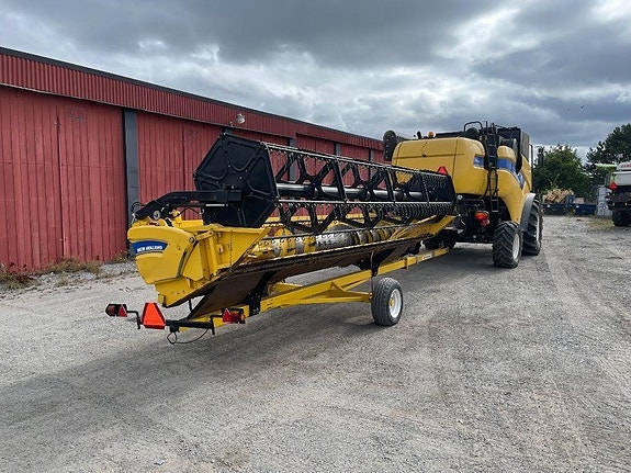 New Holland CX 5080 10 of 22