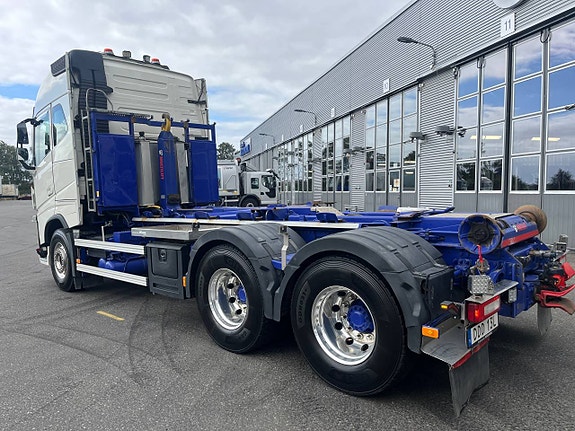 Volvo FH 6x4 Lastväxlare HIAB 3 of 7