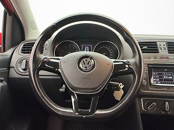 Volkswagen Polo 12 of 24