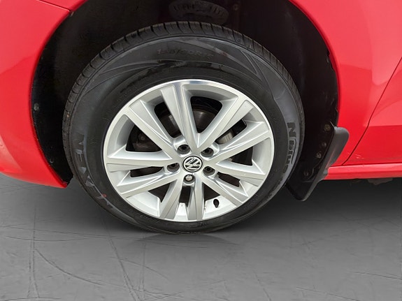 Volkswagen Polo 18 of 24