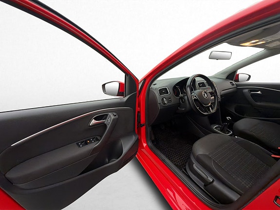 Volkswagen Polo 9 of 24