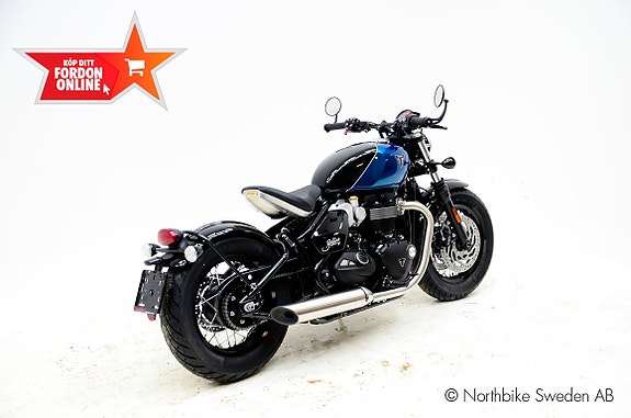 Triumph BONNEVILLE BOBBER 3 of 11