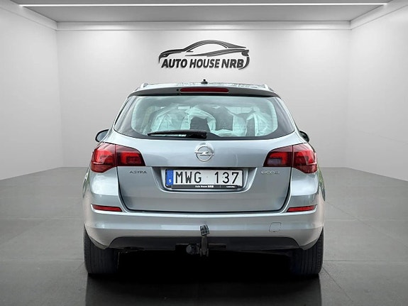 Opel Astra 9 of 23