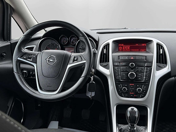Opel Astra 15 of 23