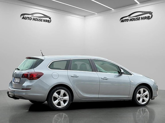 Opel Astra 11 of 23