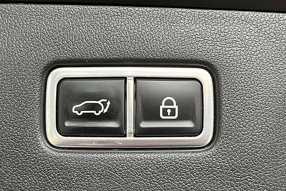 Kia Sorento 15 of 26