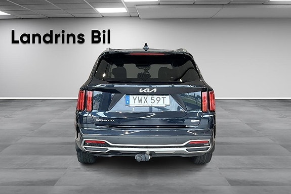 Kia Sorento 5 of 26