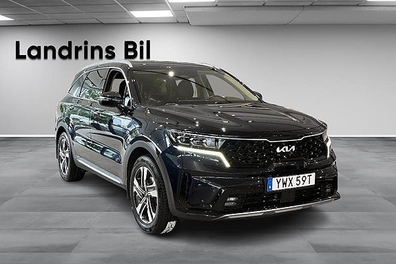 Kia Sorento 3 of 26