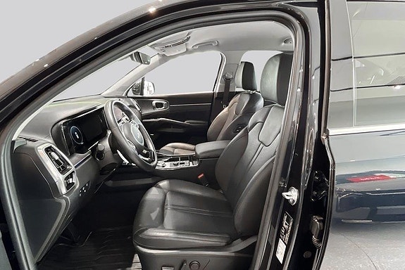 Kia Sorento 8 of 26