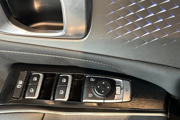 Kia Sorento 16 of 26