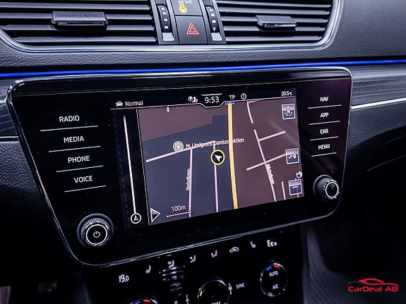 Skoda Superb 24 of 30