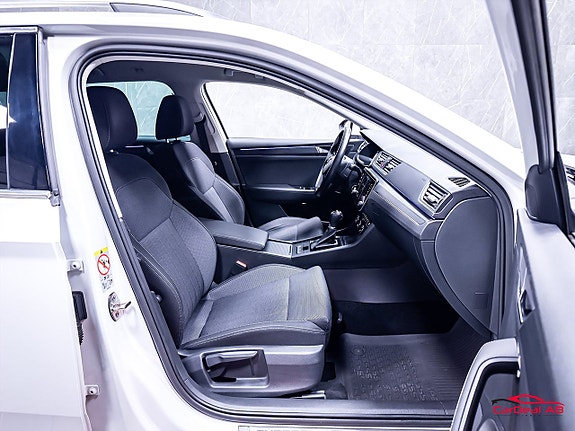 Skoda Superb 15 of 30