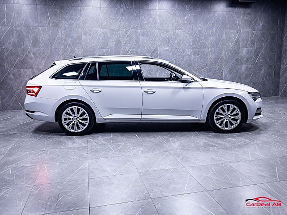 Skoda Superb 8 of 30