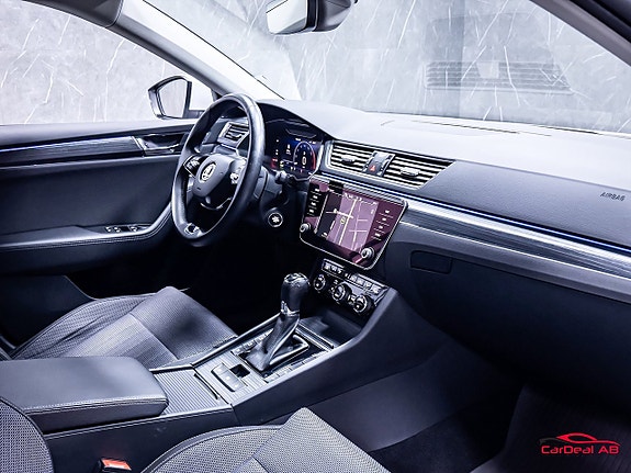Skoda Superb 13 of 30