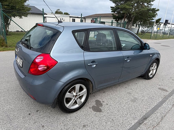 Kia Ceed 9 of 27