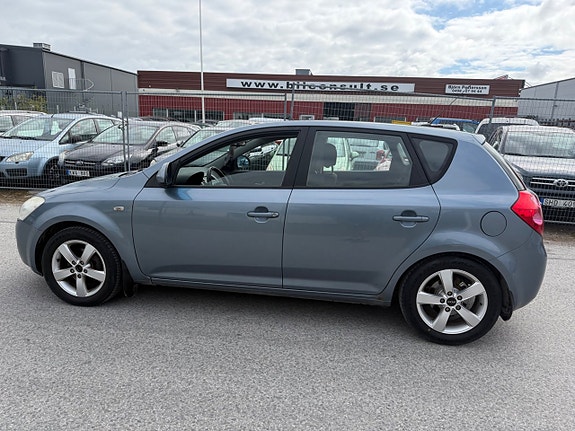 Kia Ceed 10 of 27