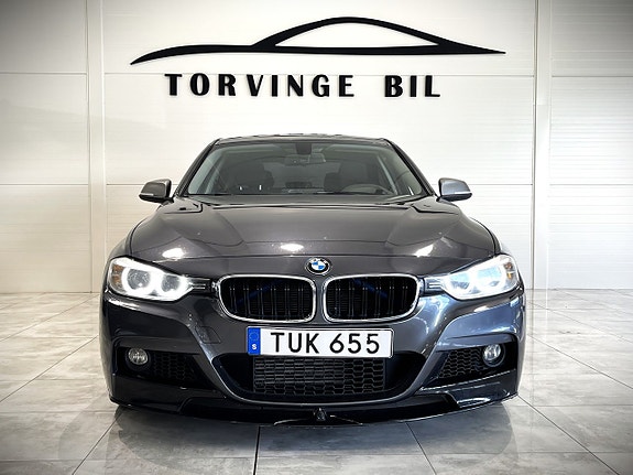 BMW 318d 4 of 23