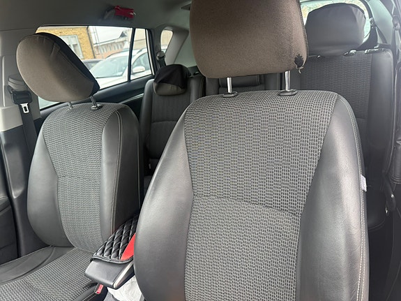 Toyota Verso 7 of 11