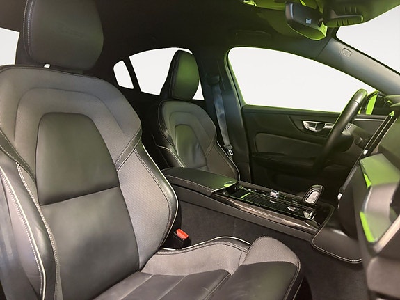 Volvo S60 14 of 20