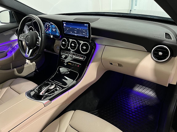 Mercedes-Benz C300 de 13 of 27