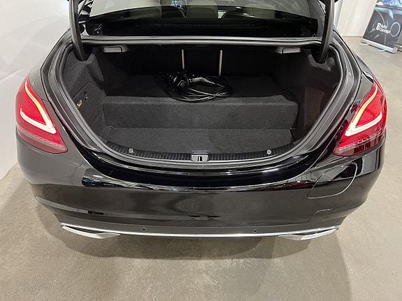 Mercedes-Benz C300 de 10 of 27