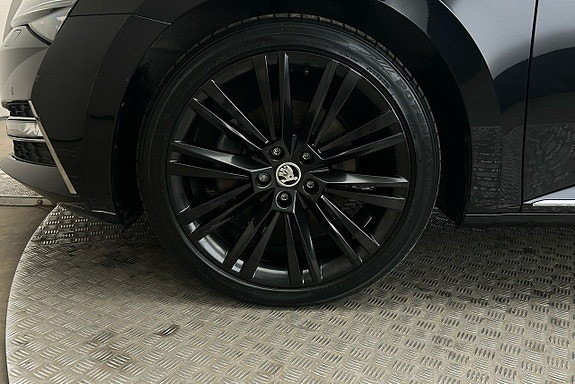 Skoda Superb 12 of 30