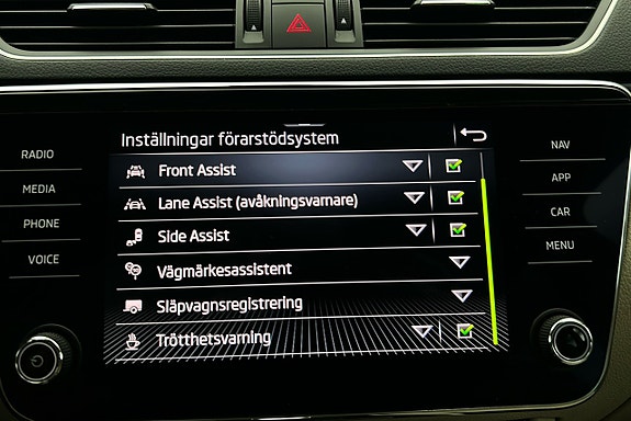 Skoda Superb 27 of 30