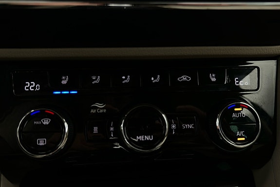 Skoda Superb 22 of 30
