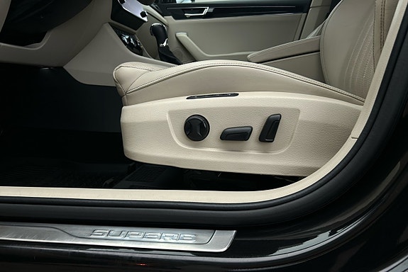 Skoda Superb 18 of 30