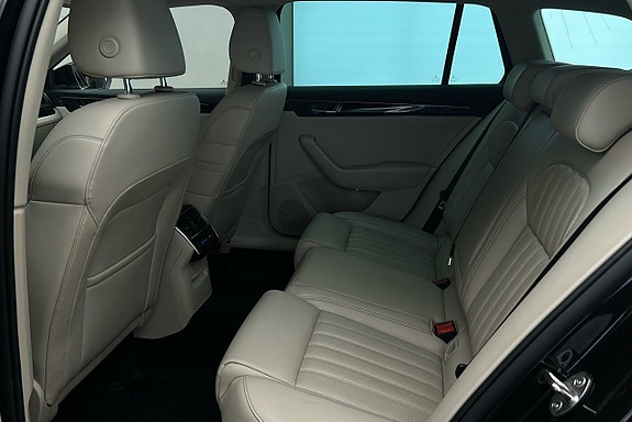 Skoda Superb 13 of 30