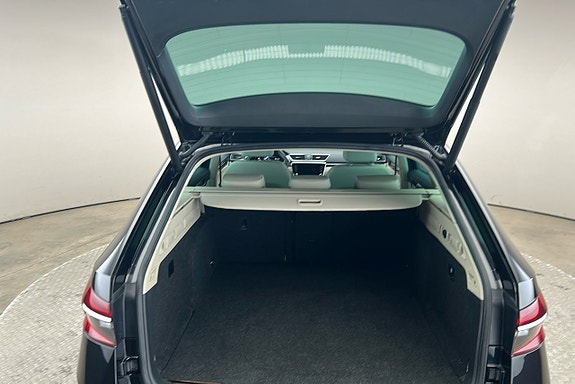 Skoda Superb 14 of 30